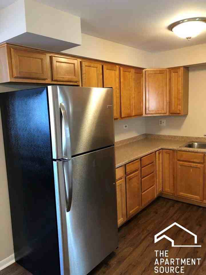 8549 Grand Ave #3W - Photo 2 of 12