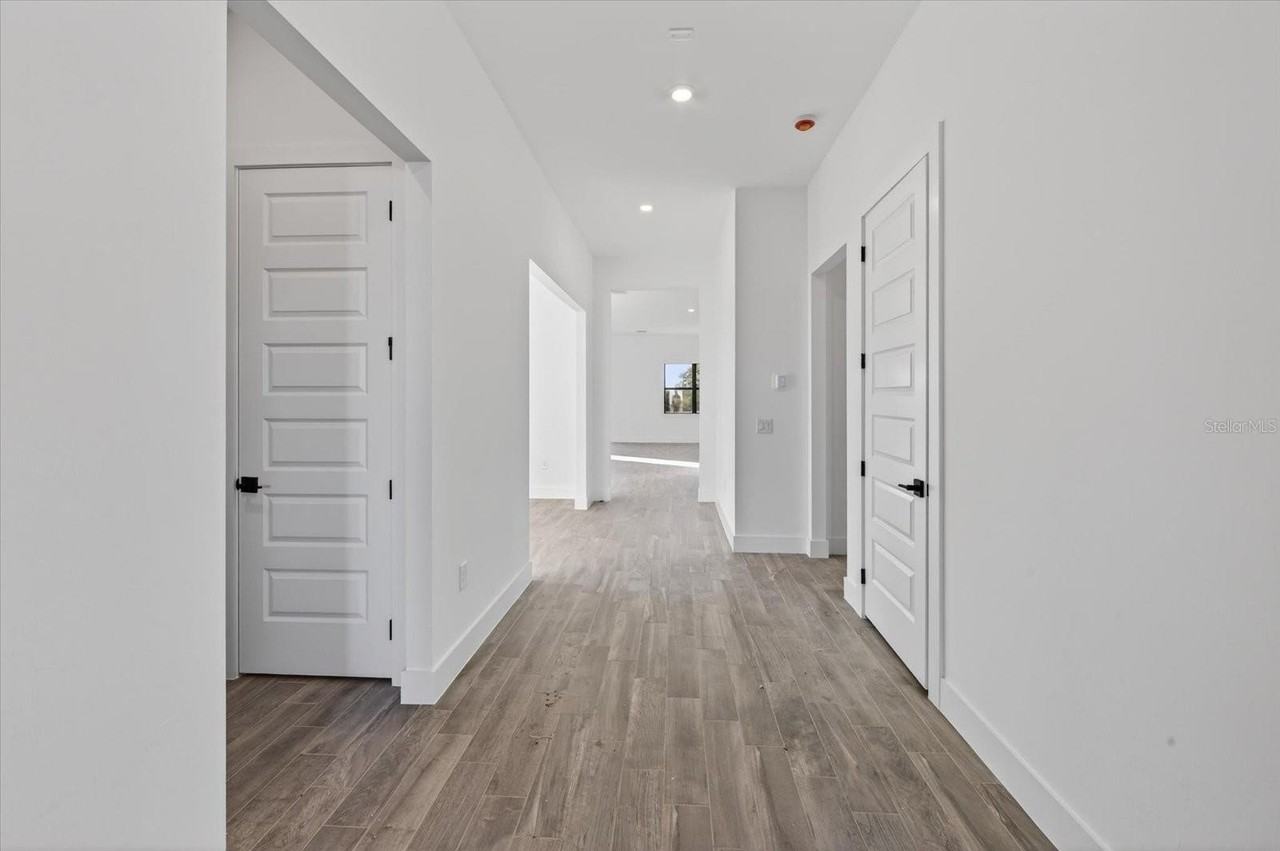 19111 Fox Landing Pl - Photo 4 of 50