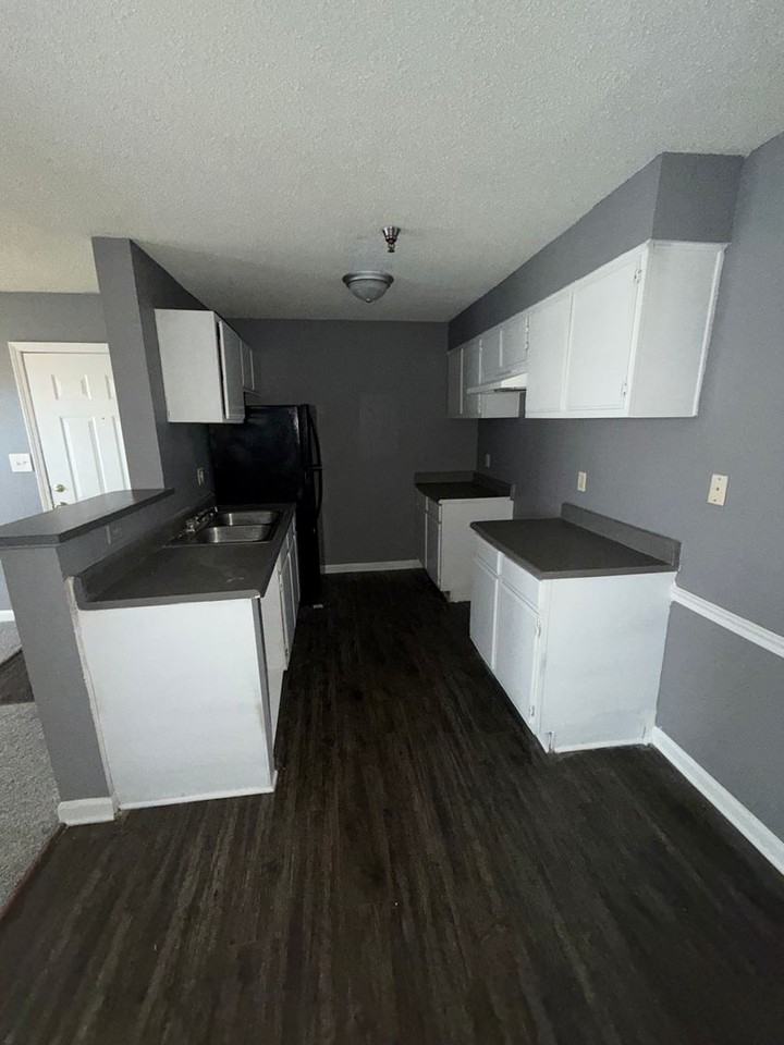 Timberwood Apartments - Photo 3 of 10