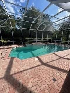 1033 Hampstead Ln - Photo 2 of 28