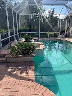 1033 Hampstead Ln - Photo 7 of 28