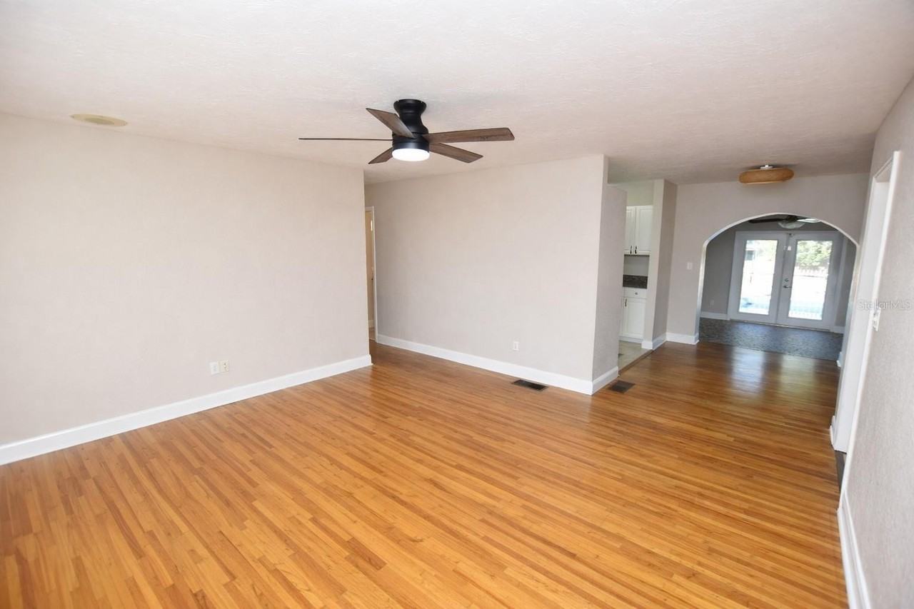 3133 S Polk Ave - Photo 2 of 27