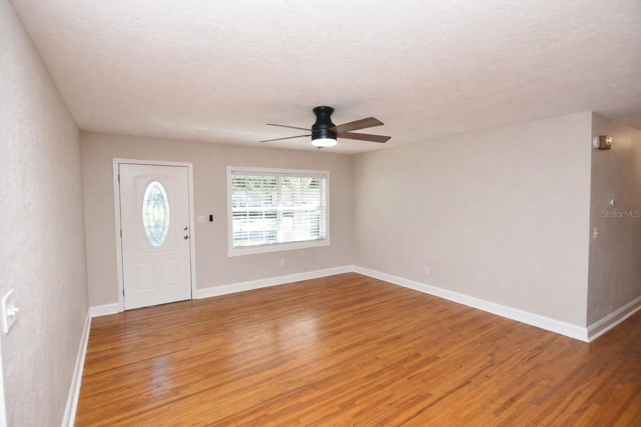 3133 S Polk Ave - Photo 4 of 27