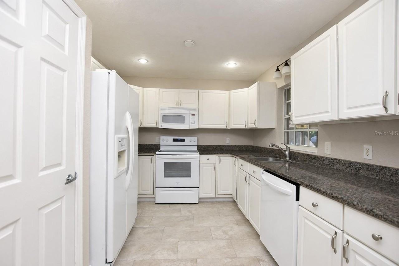 3133 S Polk Ave - Photo 7 of 27