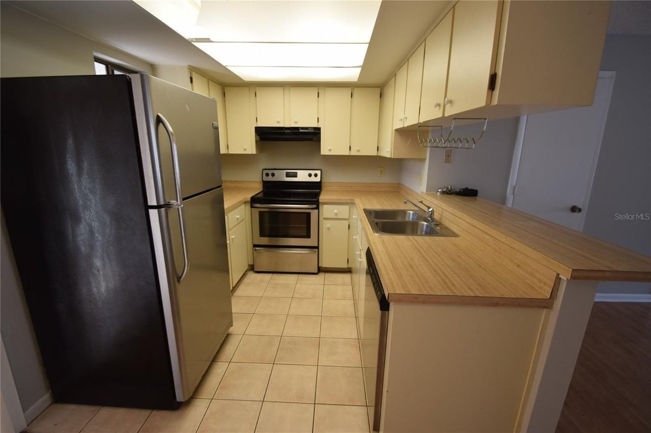 450 Market Sq E #450 - Photo 7 of 9