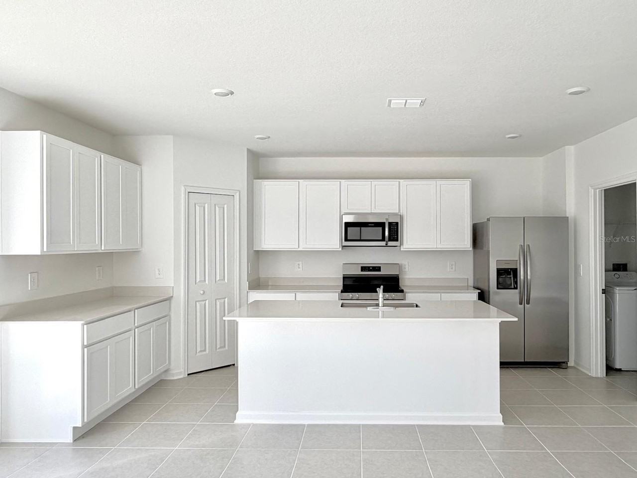 3658 Hardman Dr - Photo 3 of 22