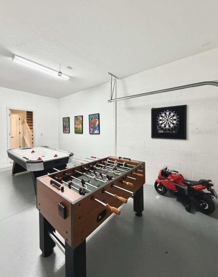 8894 Candy Palm Rd - Photo 7 of 50