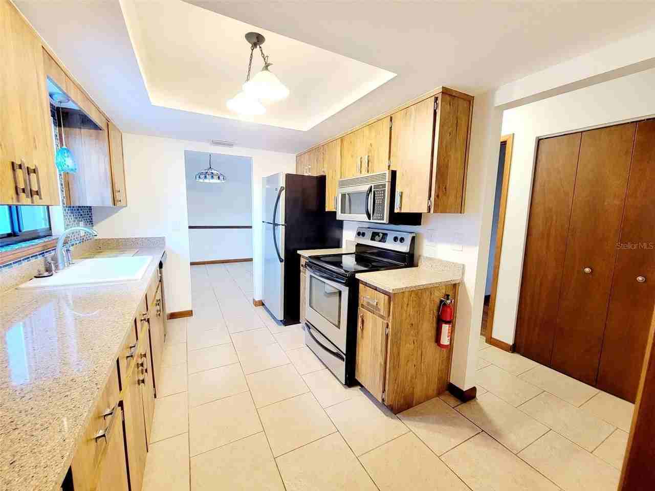 9760 Sw 101st Ln - Photo 4 of 17