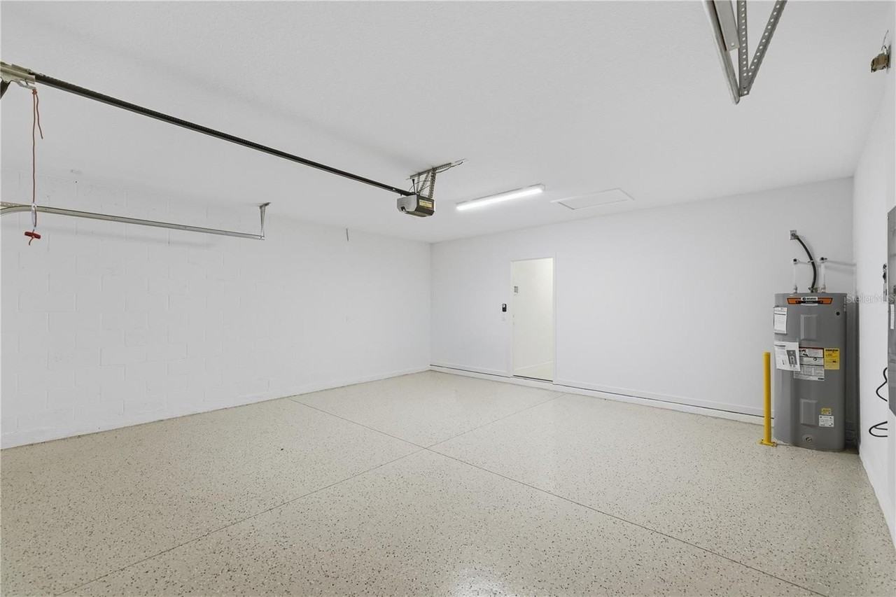 6760 Sw 90th Loop - Photo 5 of 28