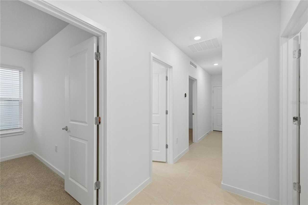 6760 Sw 90th Loop - Photo 7 of 28