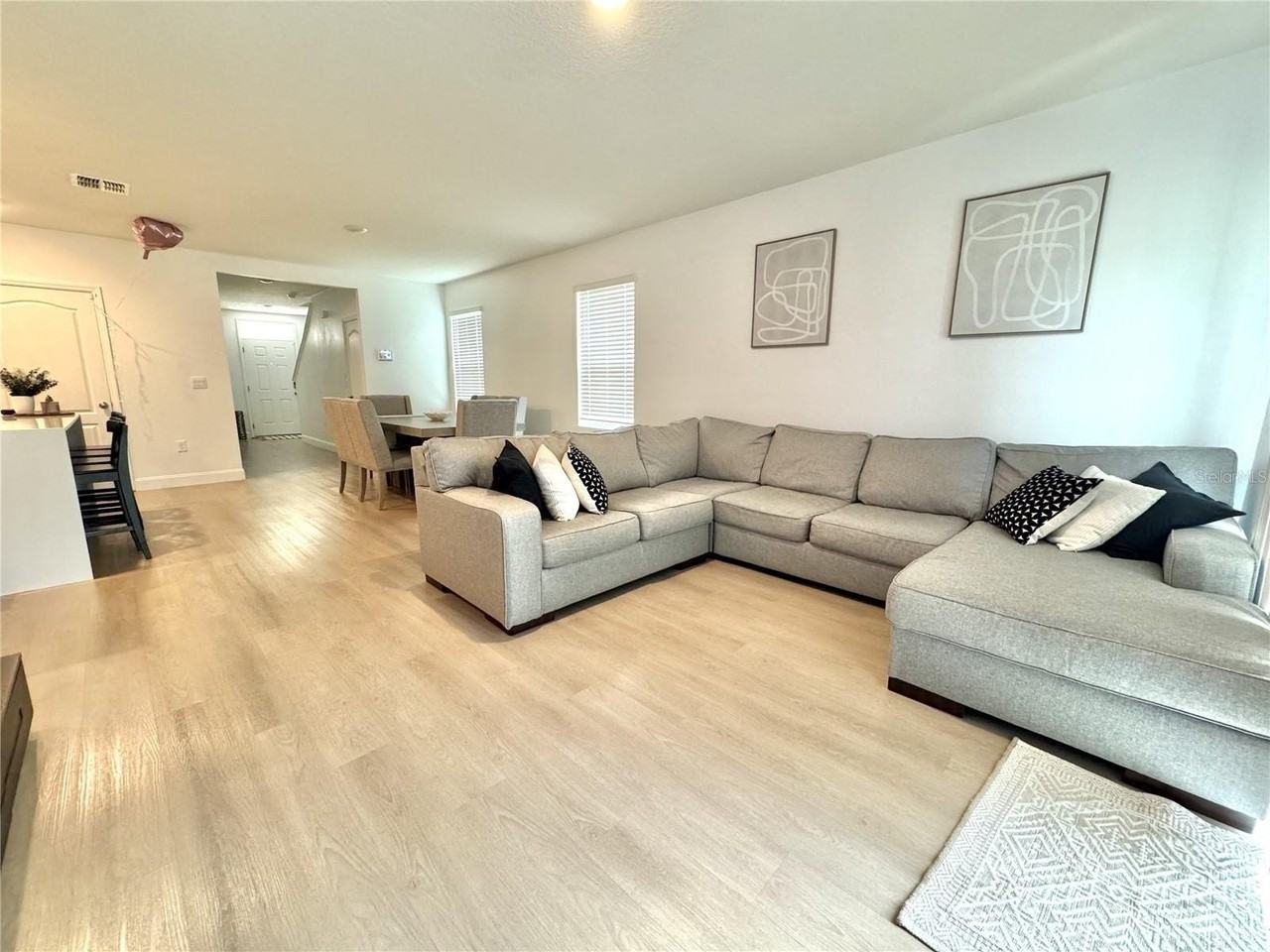 1388 Berry Ln - Photo 3 of 20