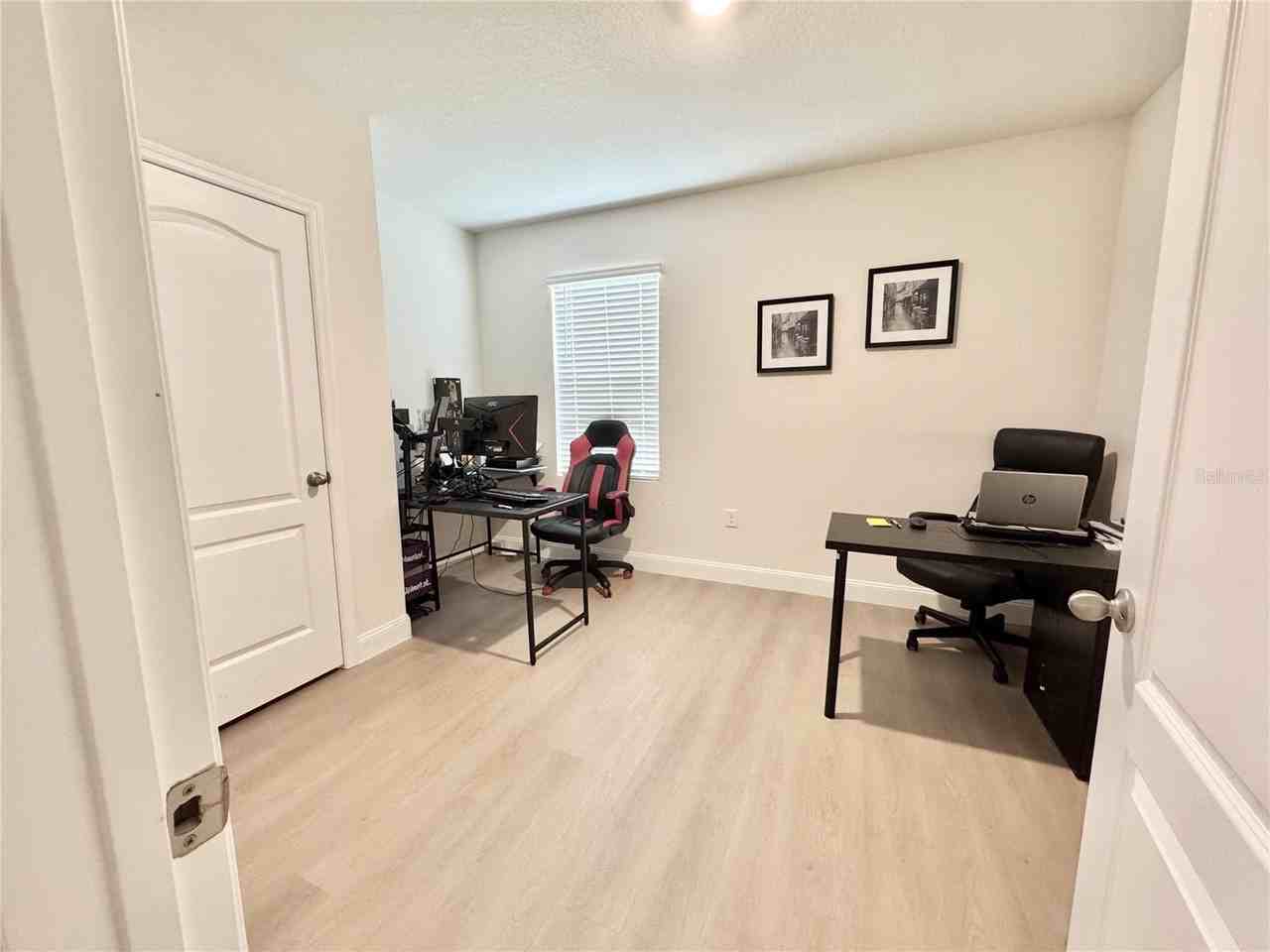 1388 Berry Ln - Photo 6 of 20