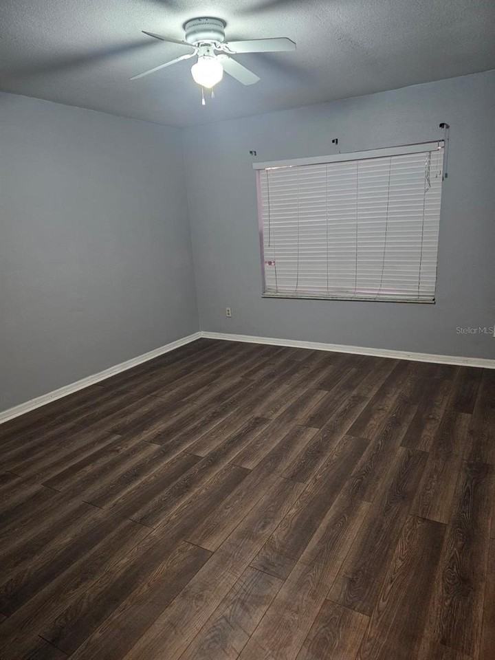 2400 Summerfield Pl - Photo 6 of 12