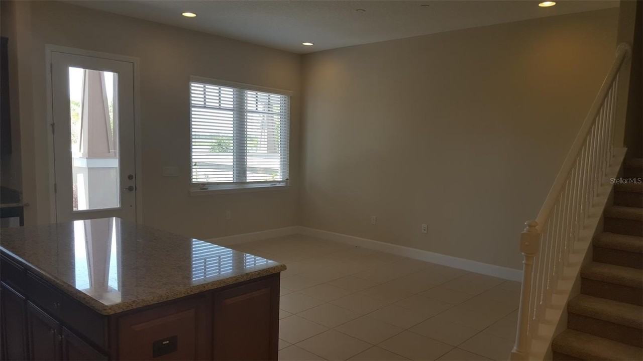 13833 Benavente Ave - Photo 6 of 42
