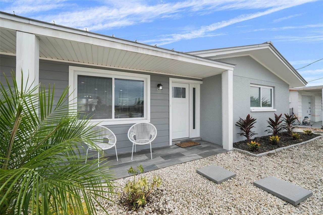 13704 Veronica Dr - Photo 2 of 50