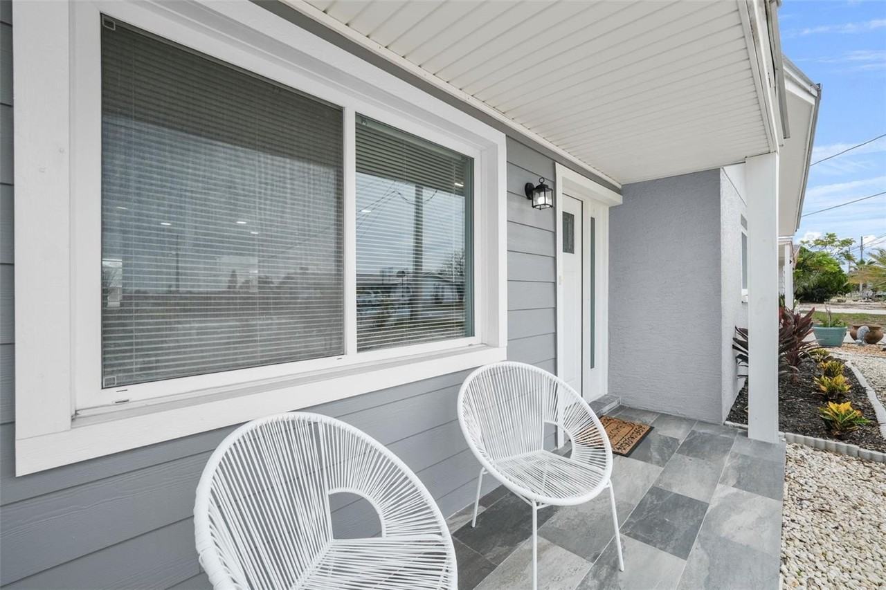 13704 Veronica Dr - Photo 3 of 50