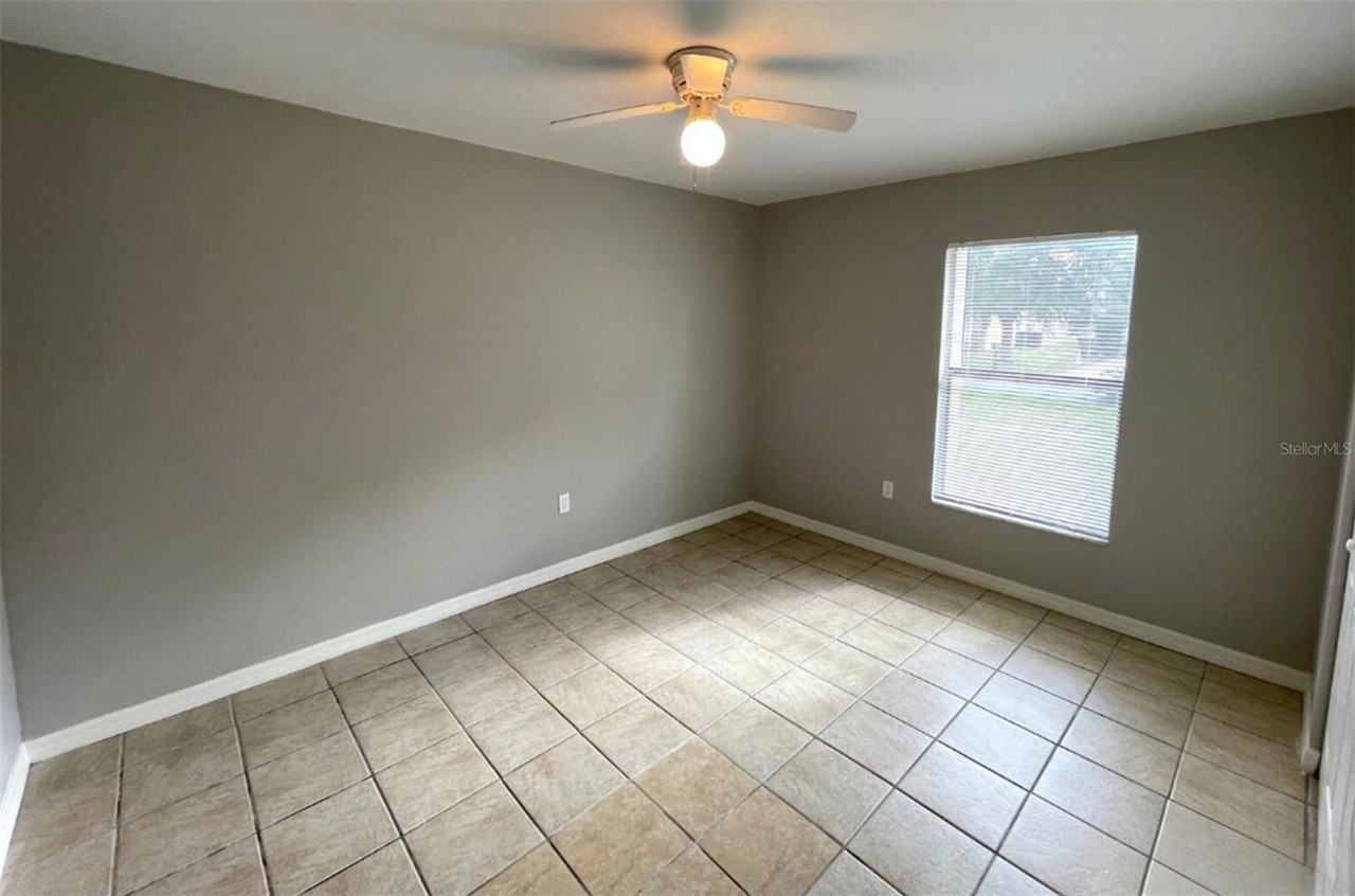 305 Mormanno Way - Photo 4 of 15