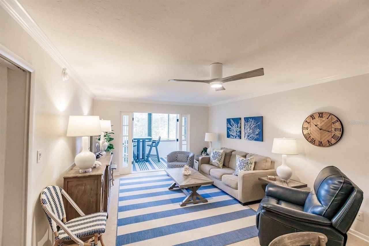 1055 W Peppertree Dr #206AA - Photo 3 of 31