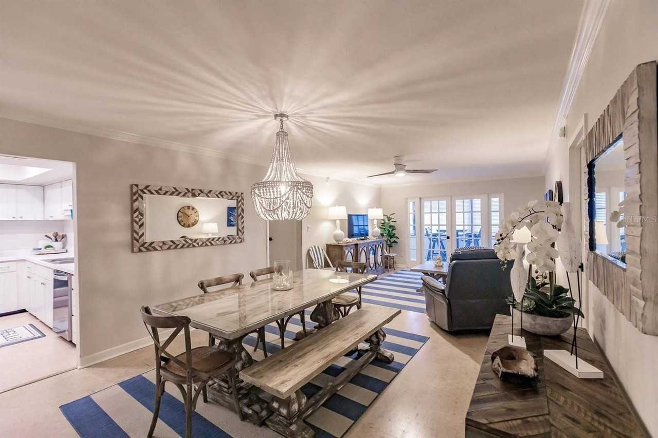 1055 W Peppertree Dr #206AA - Photo 5 of 31