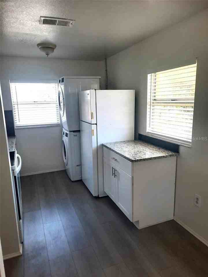 2802 Banza St #A - Photo 2 of 7