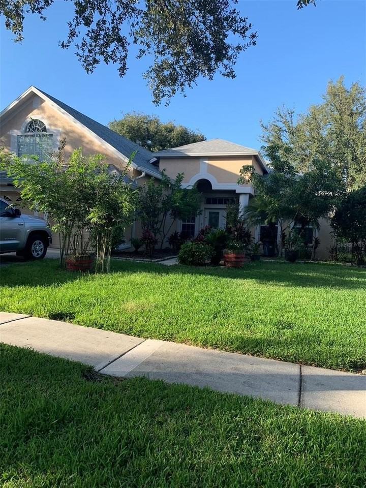 10209 Shadow Branch Dr - Photo 2 of 23