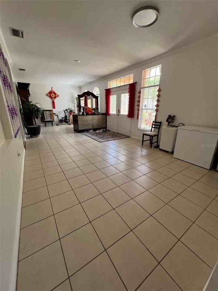 10209 Shadow Branch Dr - Photo 4 of 23