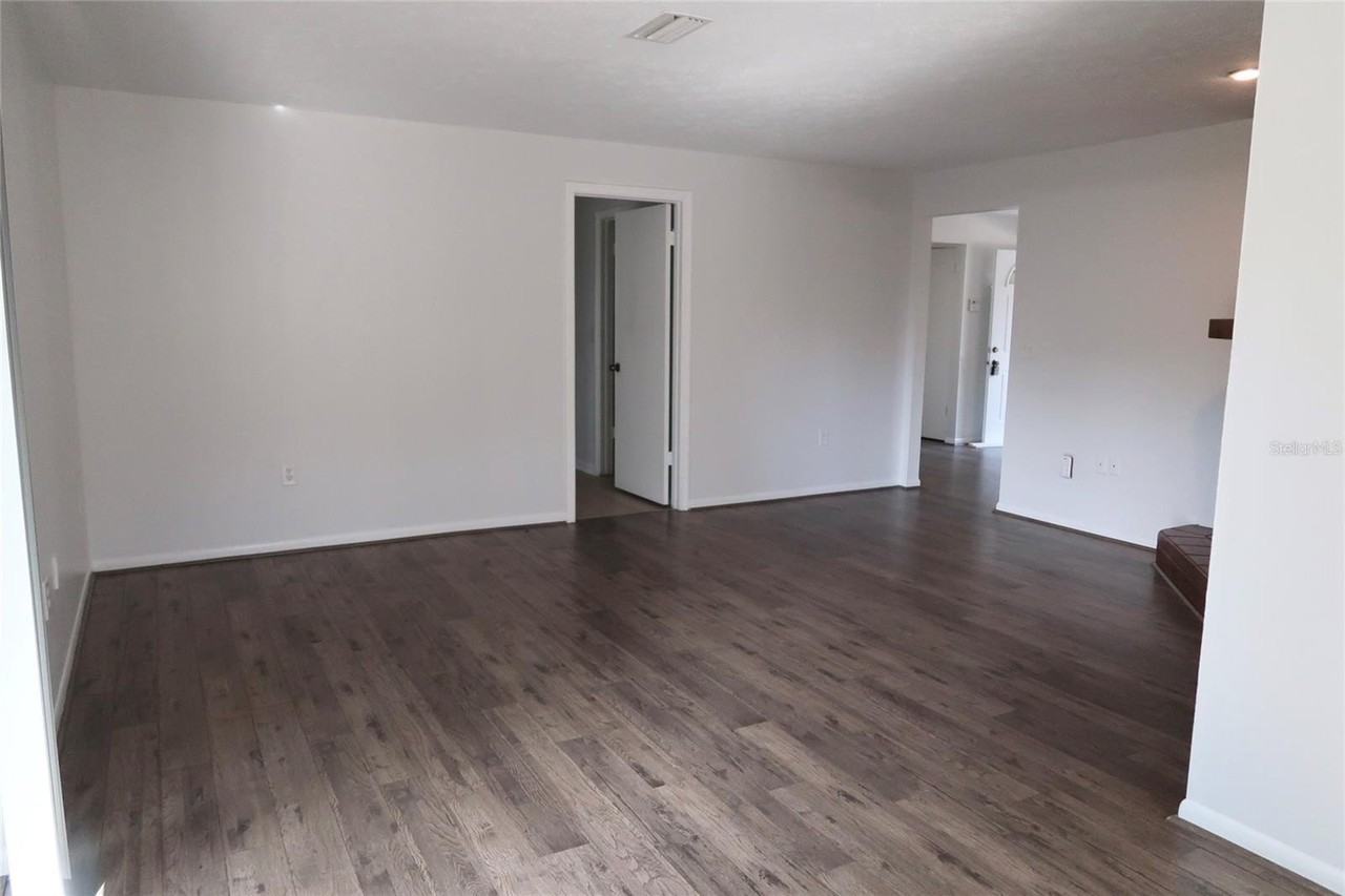 10410 N Connechusett Rd - Photo 6 of 15