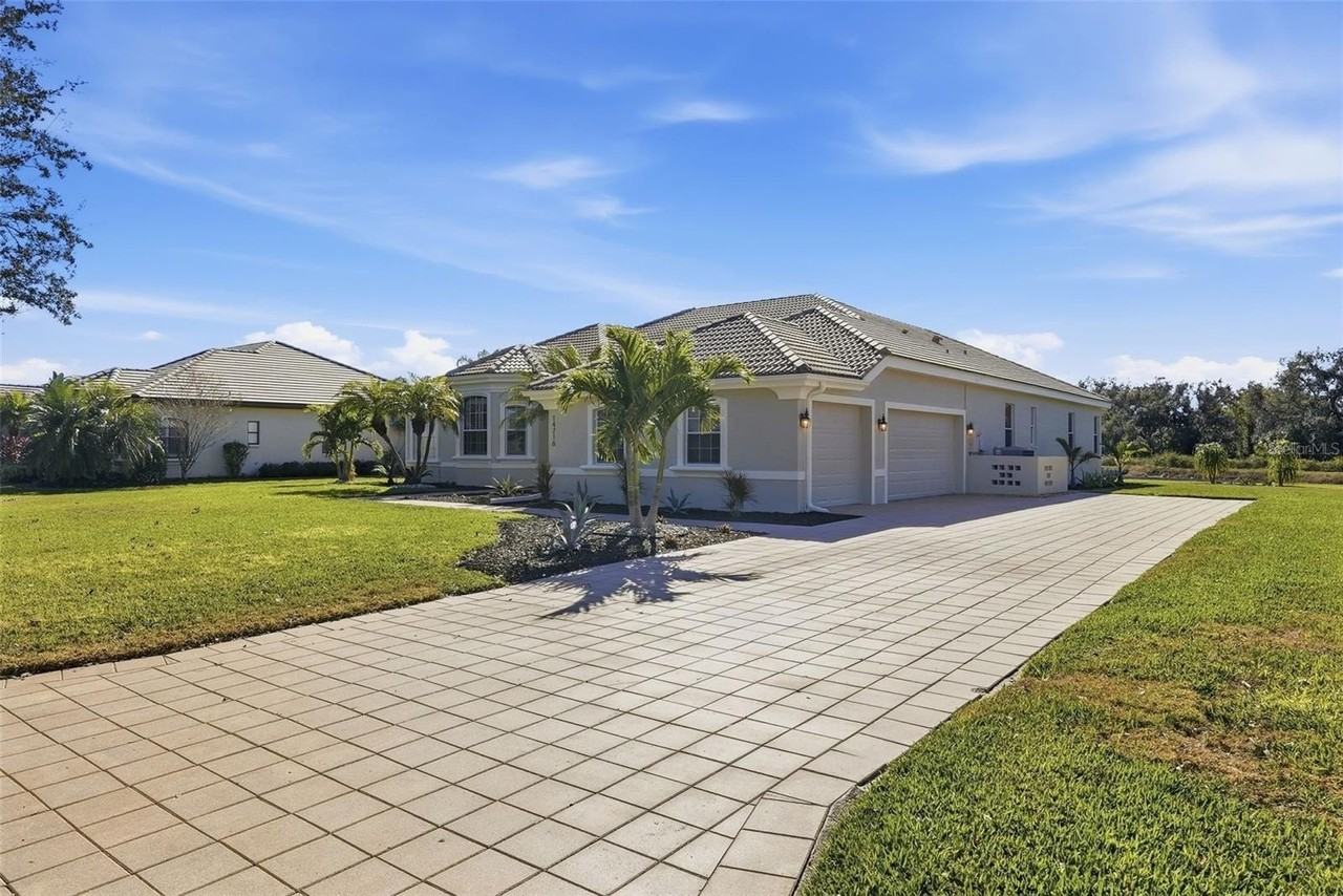 14716 4th Dr Ne - Photo 2 of 44