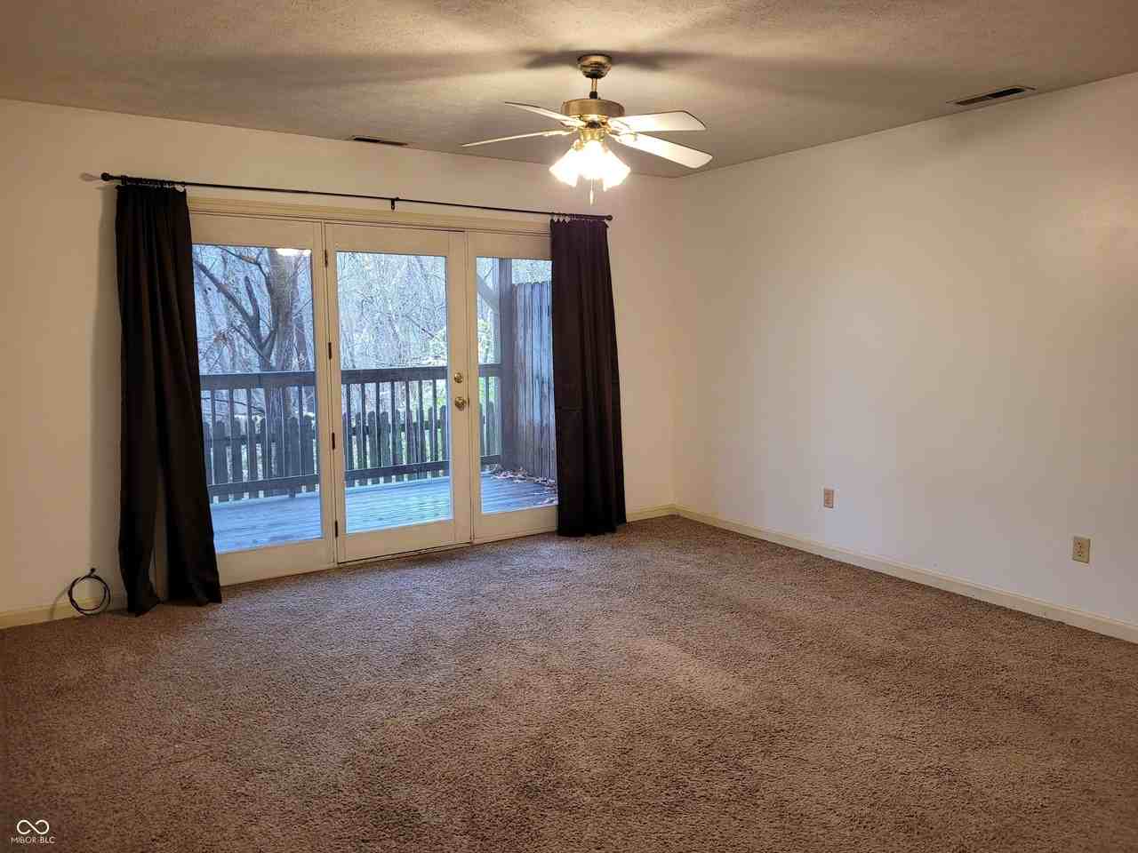 250 Locust Ln #1A - Photo 2 of 16