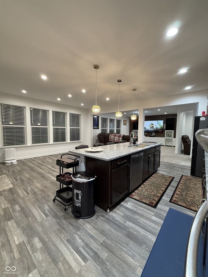 6241 Buck Blvd - Photo 5 of 42