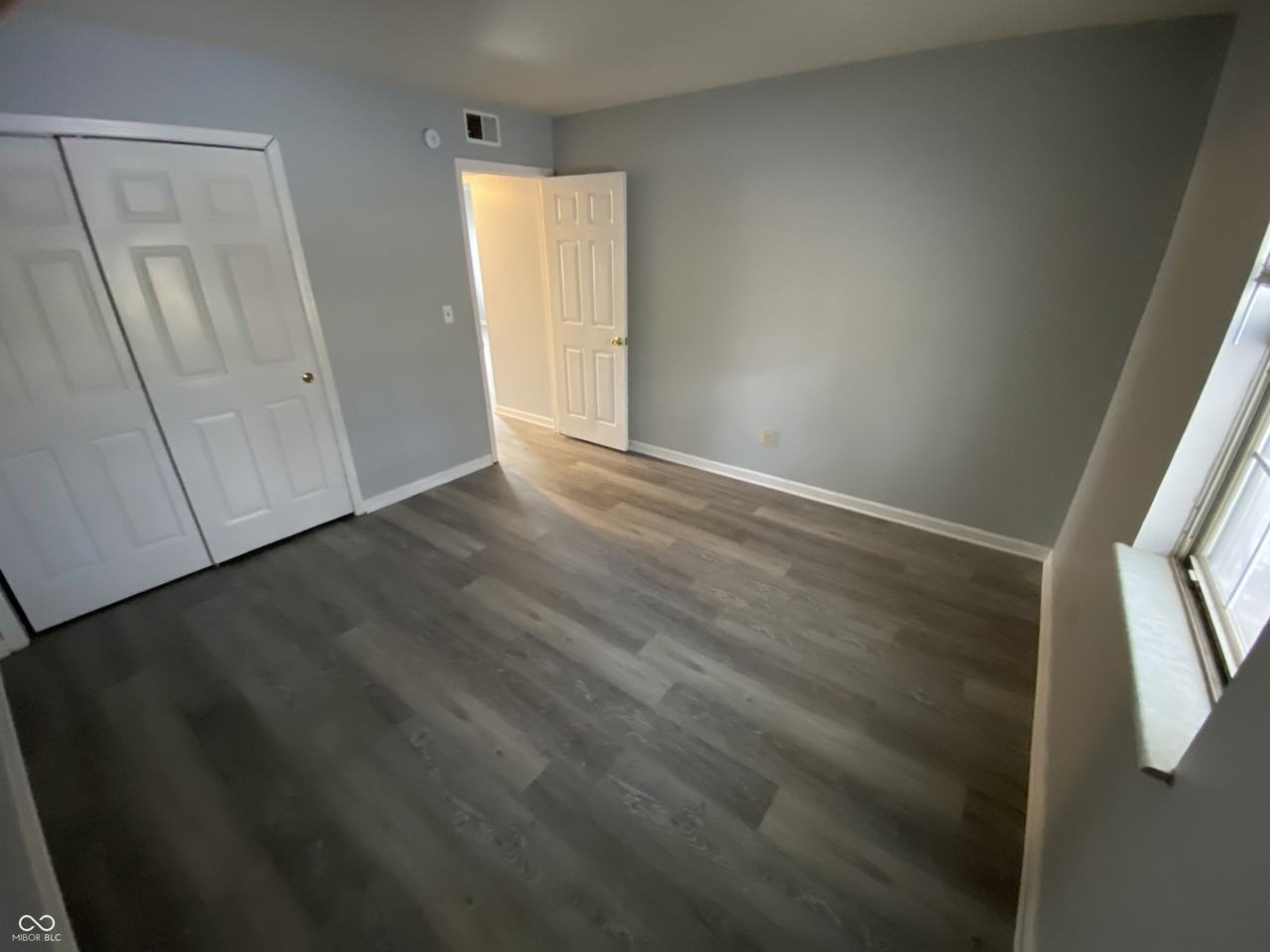 1329 Millerwood Ct - Photo 7 of 11