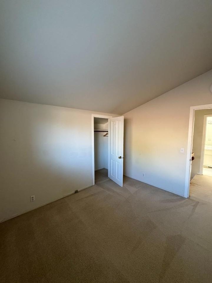 730 Cambridge Ave - Photo 6 of 11