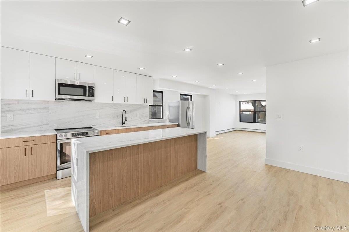 4422 Avenue M - Photo 2 of 13