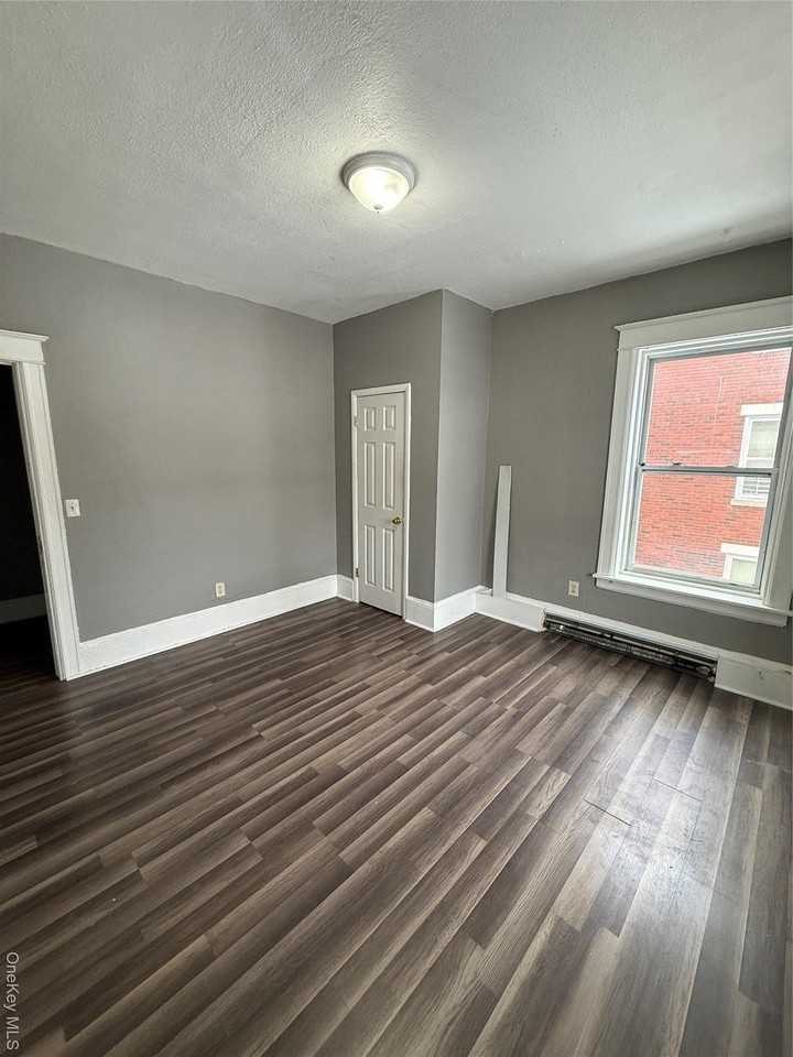 60 Carroll St Apt C3 #C3 - Photo 5 of 19