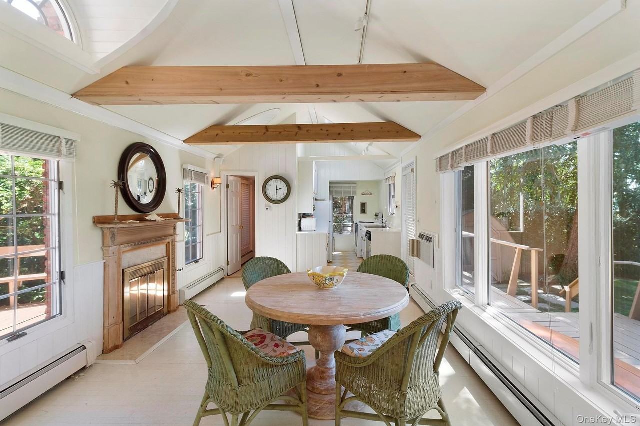 42 Towd Point Rd - Photo 4 of 26