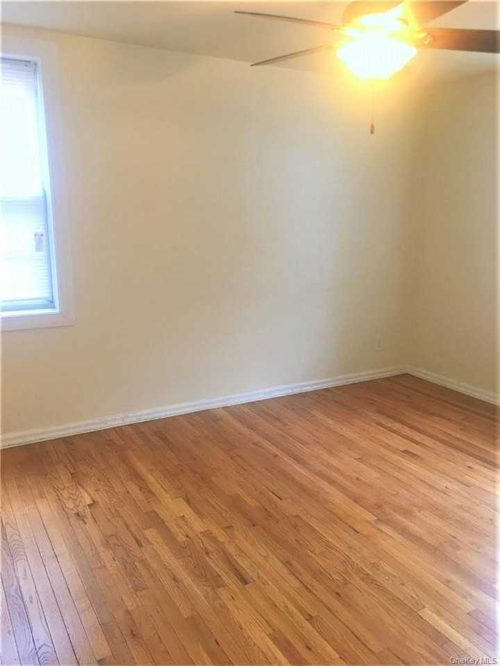 770 Bronx River Rd Apt A26 #A26 - Photo 6 of 13