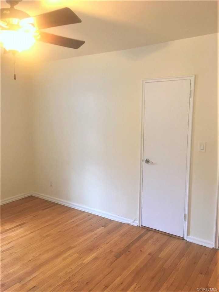 770 Bronx River Rd Apt A26 #A26 - Photo 7 of 13