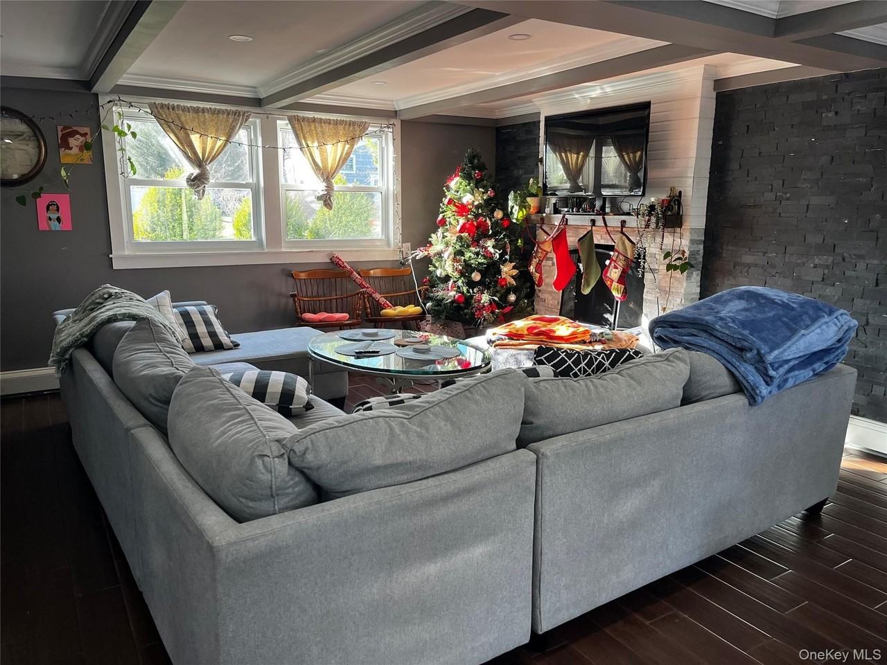 47 University Heights Dr - Photo 5 of 10