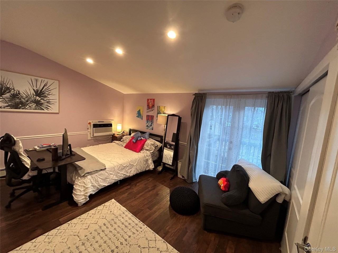 47 University Heights Dr - Photo 7 of 10