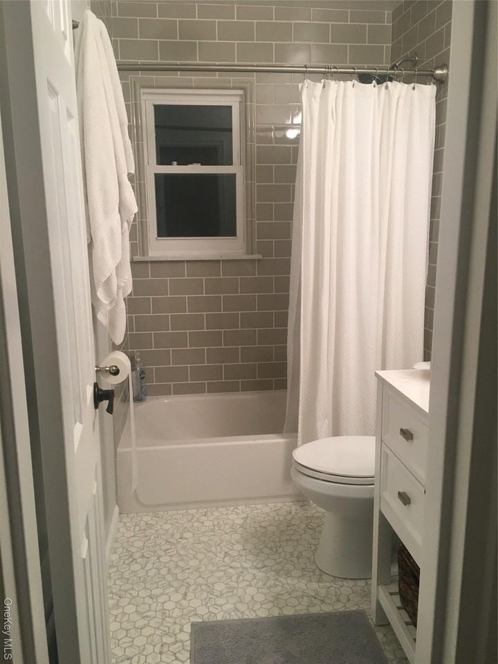 8 Blackford Ave - Photo 5 of 6