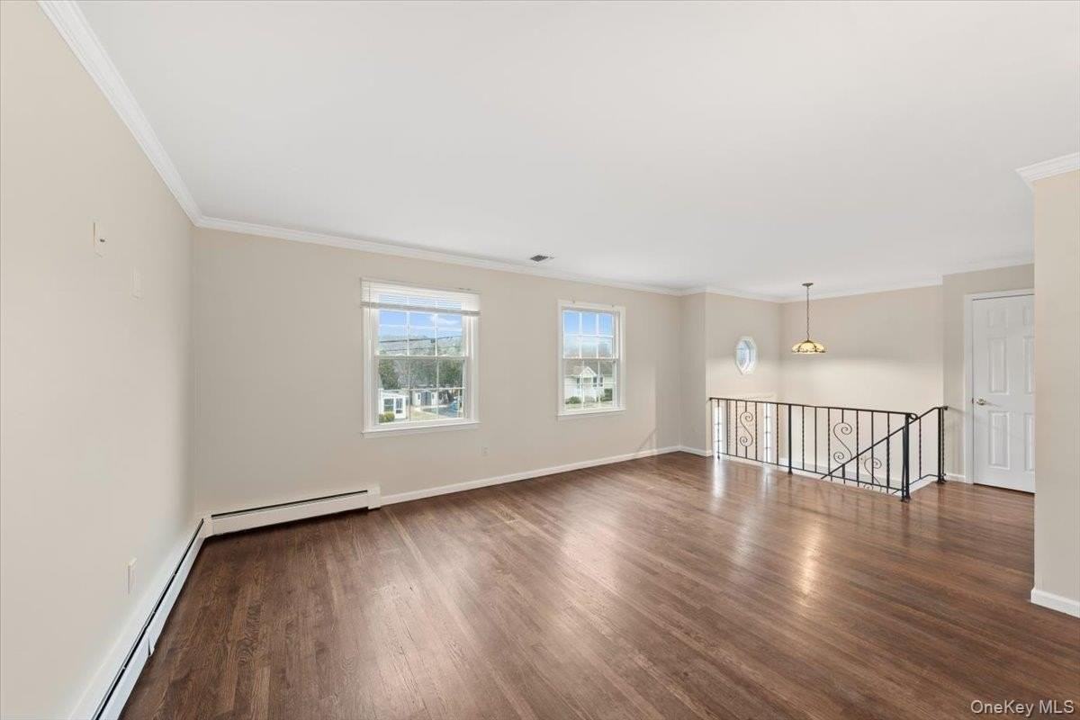 1736 Central St - Photo 7 of 27