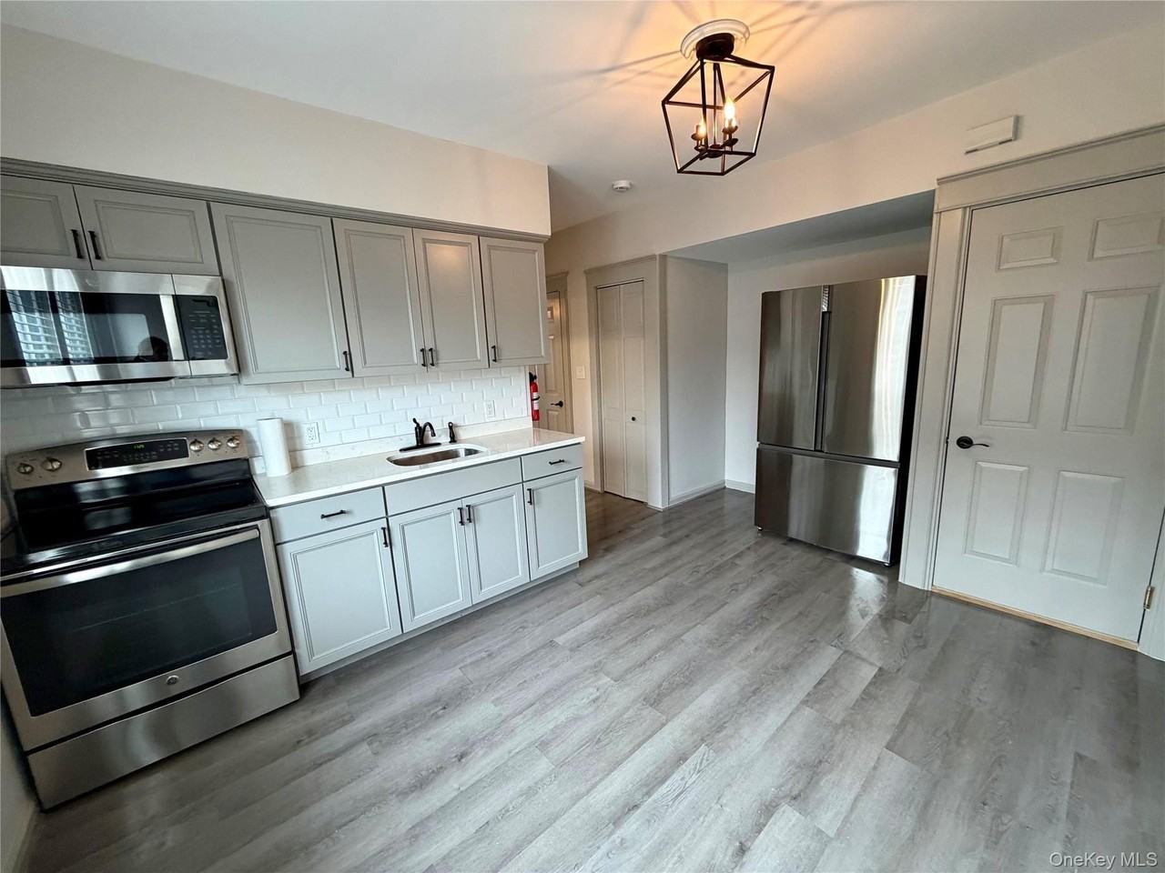 11 Franklin St Apt 1e #1E - Photo 5 of 6