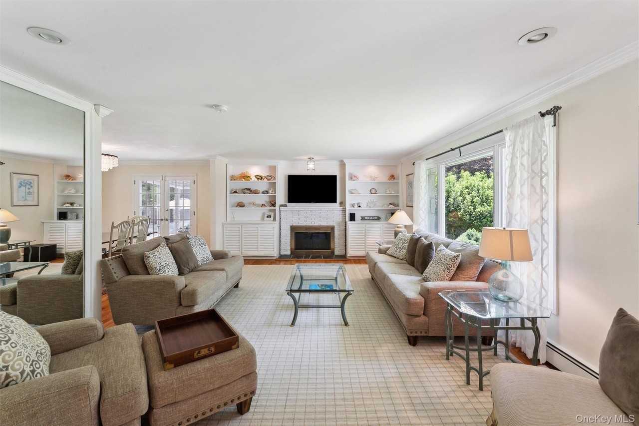 9 White Oak Lane - Photo 3 of 25