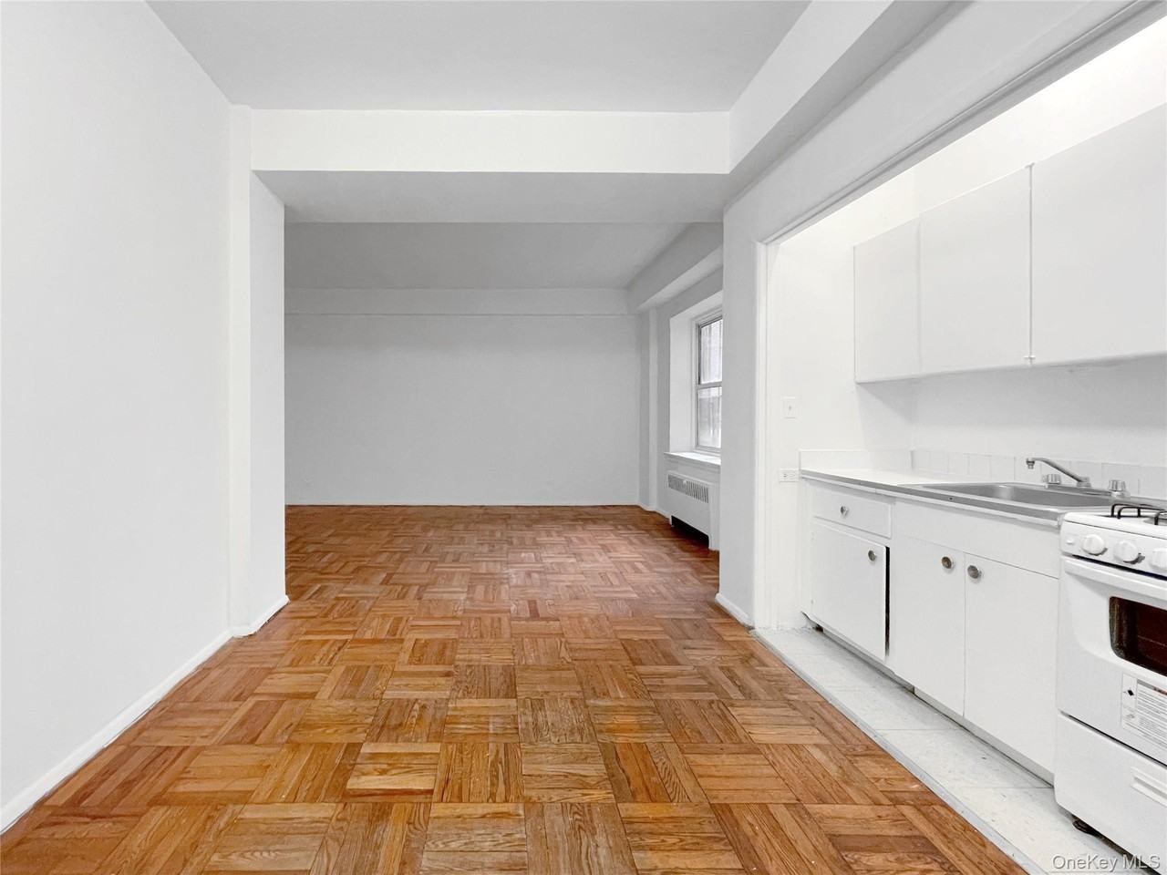 2630 Kingsbridge Ter Apt 1g #1G - Photo 2 of 12