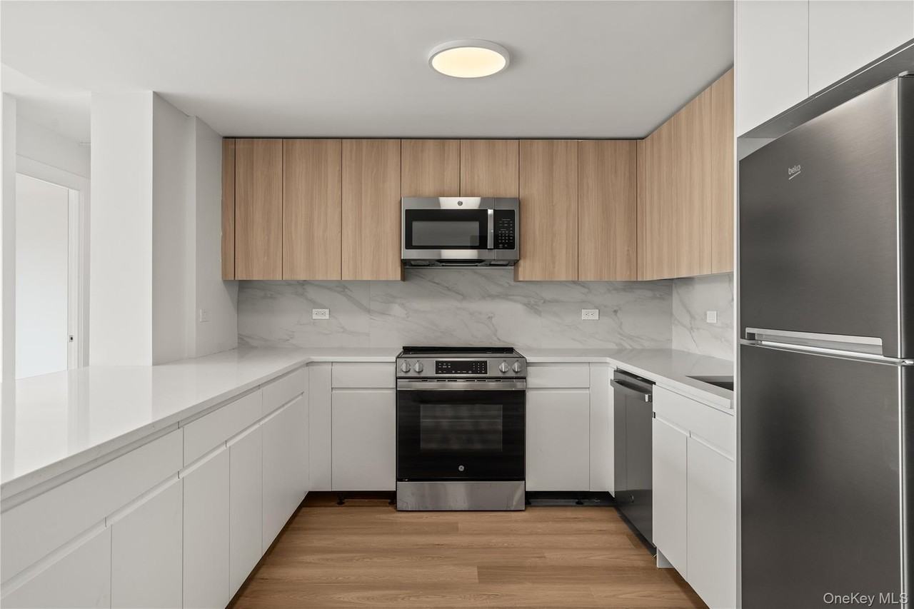 10 Lyon Pl Unit 301/3b #301-3B - Photo 5 of 9