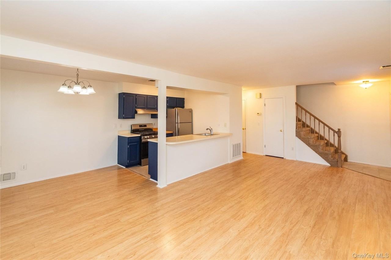 29 The Rise - Photo 3 of 34