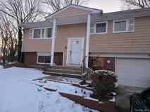 8 Holly Ct - Photo 1 of 1