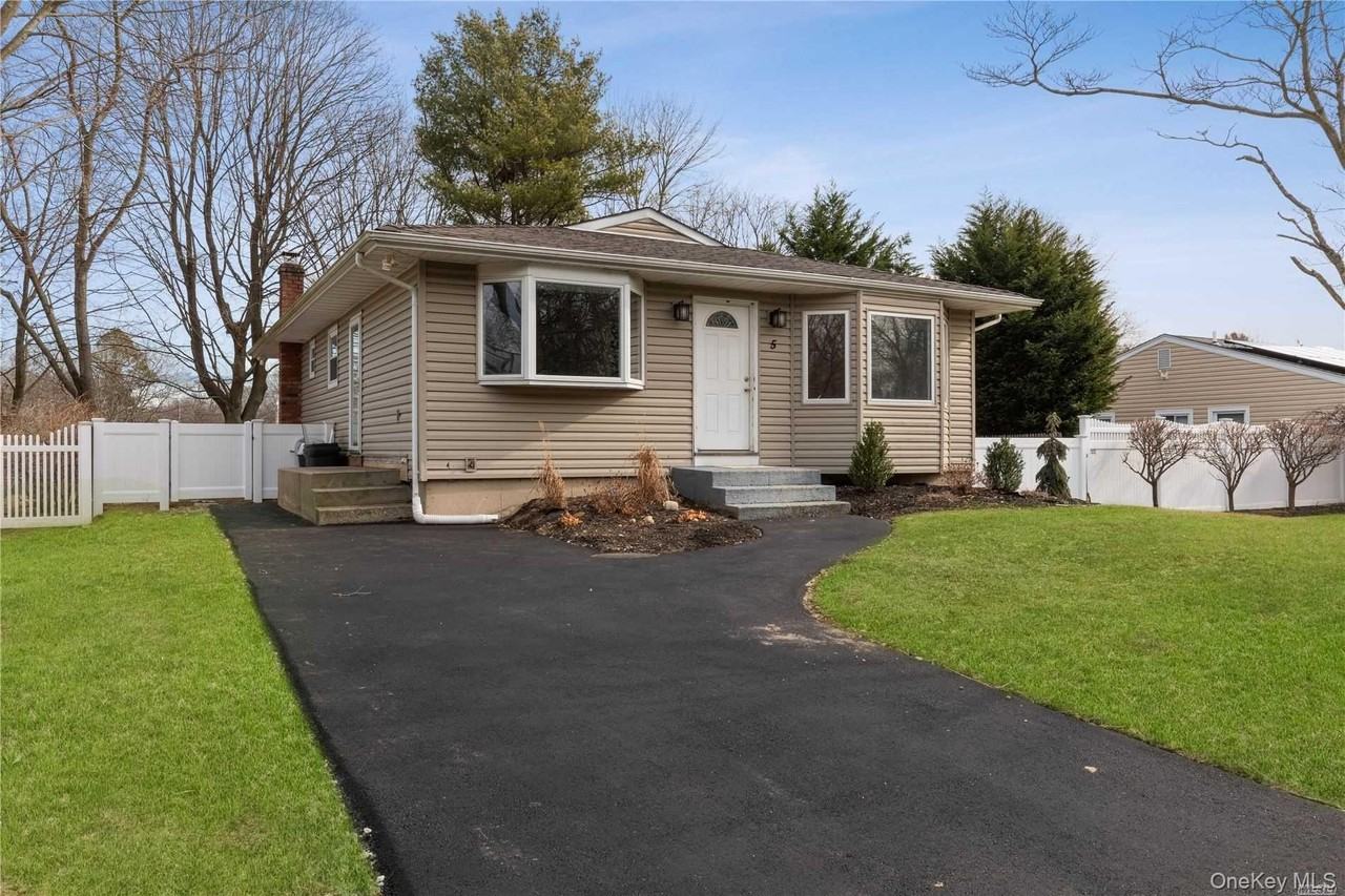 5 Ashland St - Photo 2 of 20