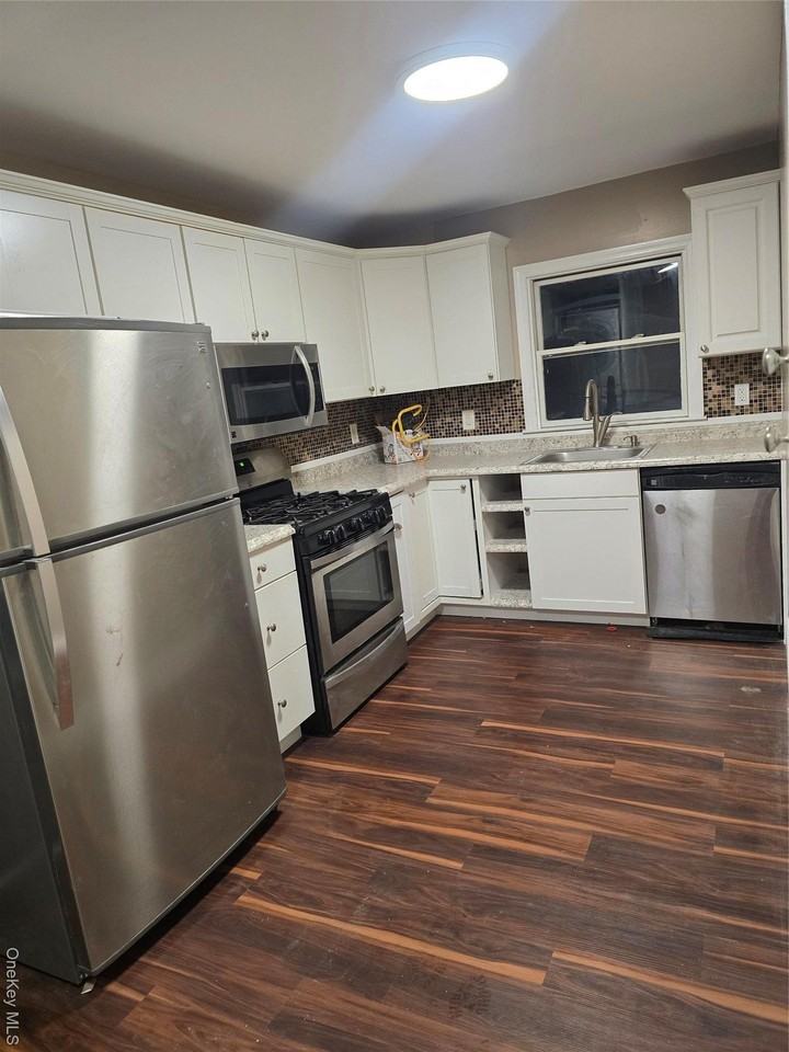 35 Townsend Rd Unit 2 #2 - Photo 3 of 14