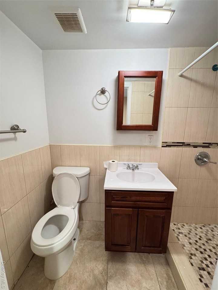 1019 E 230th St Unit Gd #GDFL - Photo 5 of 5